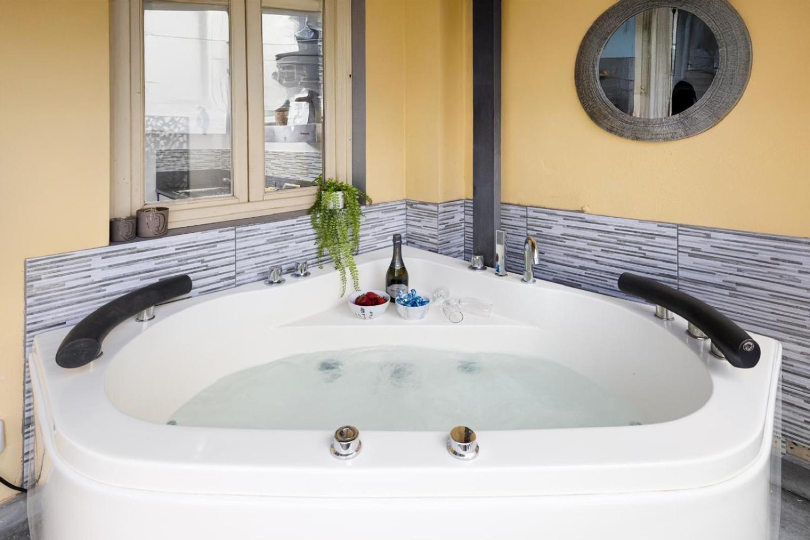 Nadia'S Lovely Home - With Private Garden And Jacuzzi Florença Exterior foto